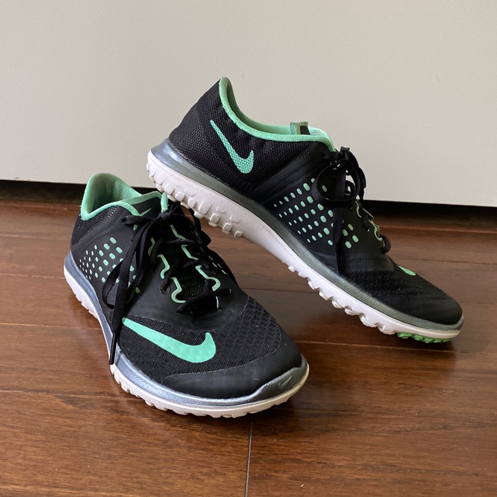 Nike Tennis shoes